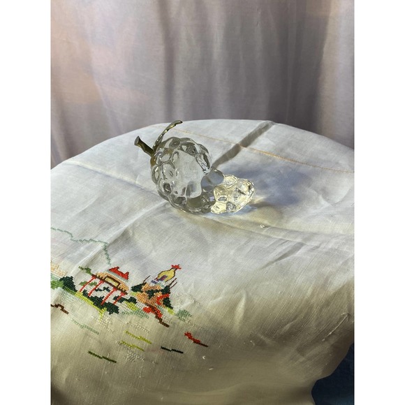 Clear Crystal Grape Cluster Paperweight / Figurine - Picture 7 of 10